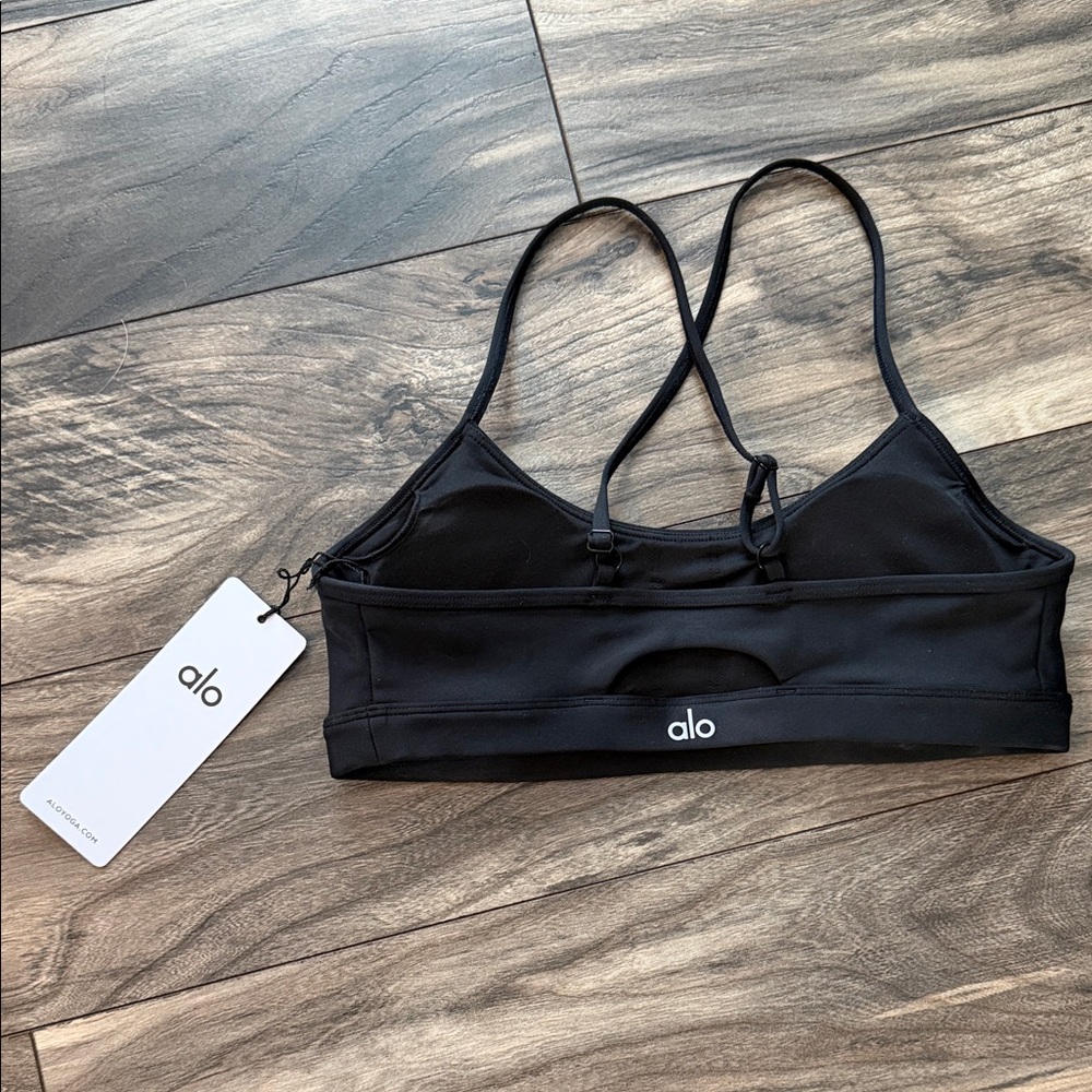 ALO Yoga Classic Black Sports Bra